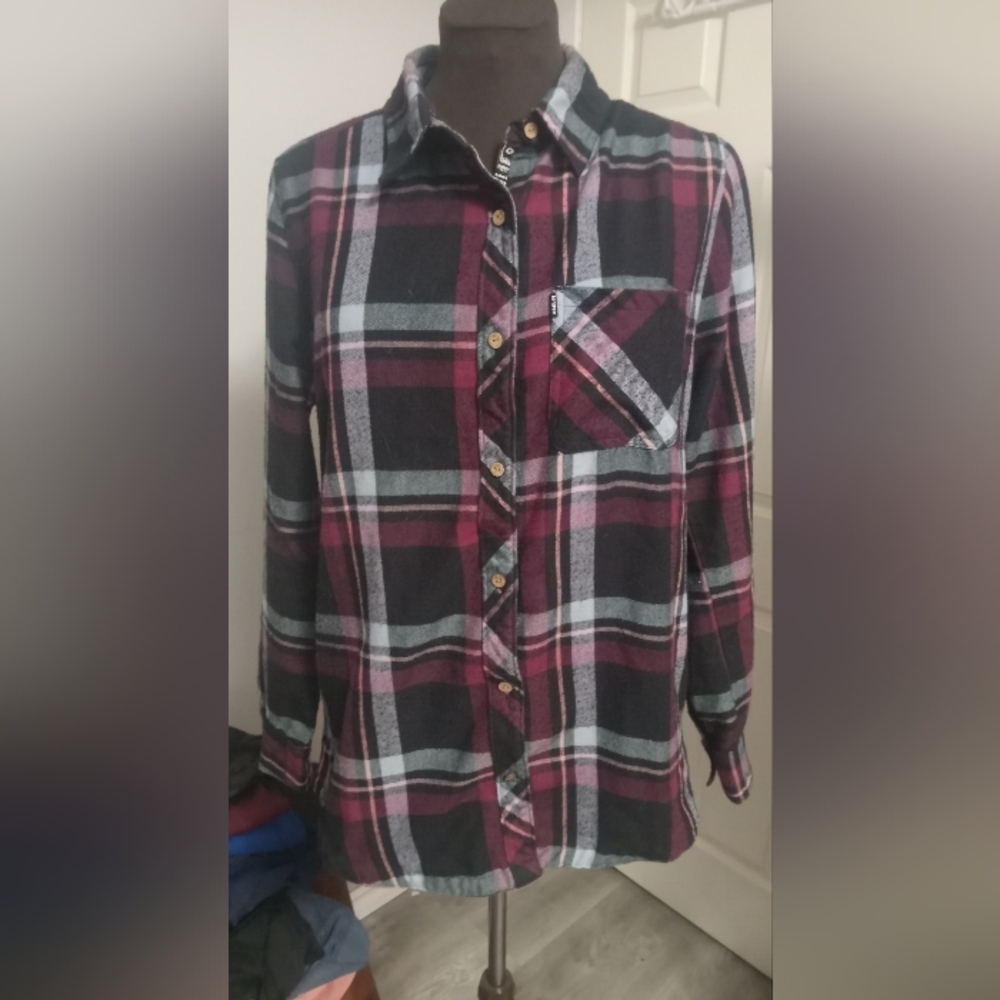Medium Ten Tree 10 Plaid Flannel Button Up Shirt